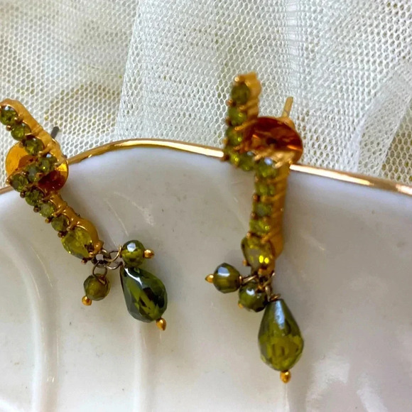 Peridot Gemstone and Beaded Unique Designer Goldplated Earring set - Picture 3 of 6